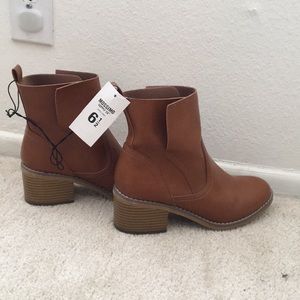 Mossimo Boots